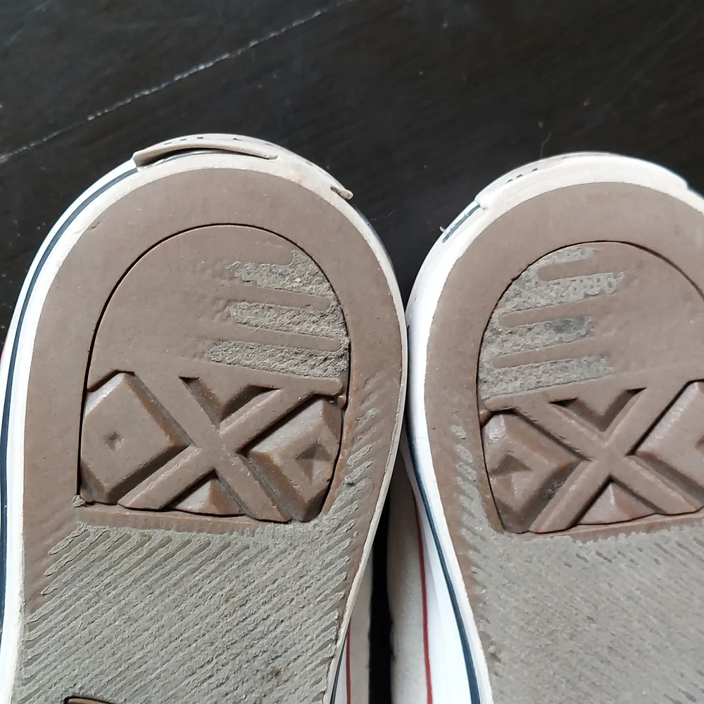 Converse classic low